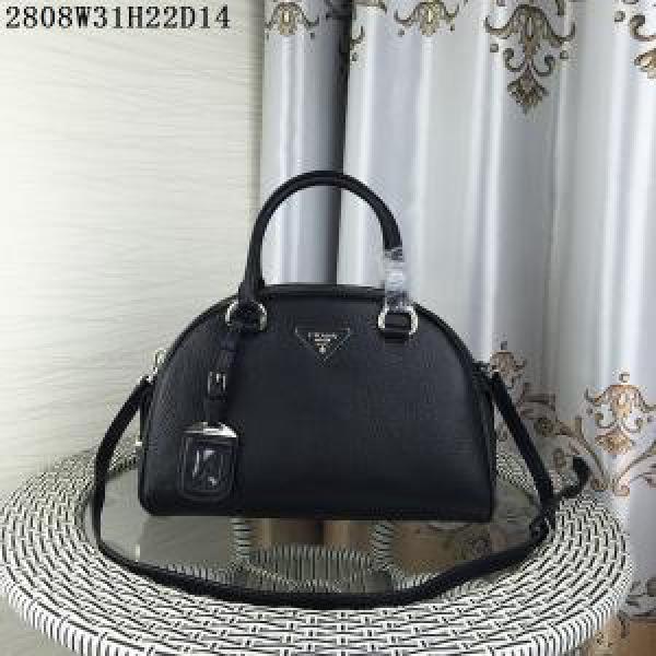 2026 高級感ある秋冬 PRADA プラダ 手持ち&ショルダー掛け