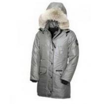 着心地抜群のカナダグースCanada Goose　トレッチ性もあるダウンジャケッ...