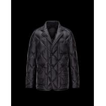 【激安】 2026秋冬 モンクレール MONCLER ダウンジャケット厳しい寒さに耐える
