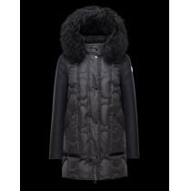 売れ筋！ モンクレール MONCLER 2026秋冬  風も通さない ダウンジャ...