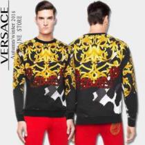 完売品！2026秋冬  ヴェルサーチVERSACE プルオーバーパーカー