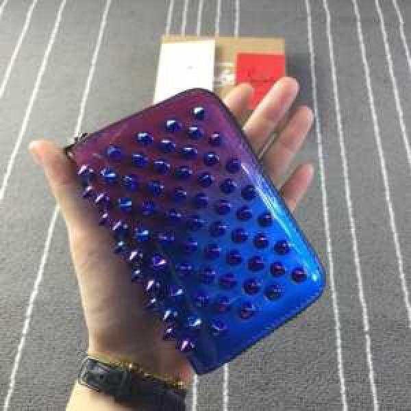 2026秋冬 お洒落に魅せるクリスチャンルブタンChristian Louboutin ミニ財布