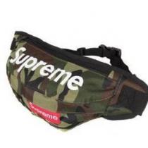 幅広く使えるSUPREME シュプリーム　人気が高いウエストポーチ .