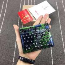 2026秋冬重宝するアイテム クリスチャンルブタン Christian Louboutinカードケース　シンプル