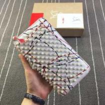 上質 大人気クリスチャンルブタンChristian Louboutin 実用性抜群の財布