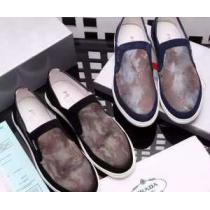 大人キレイに仕立てる 2026秋冬 プラダ PRADA スリップオン 2色可選