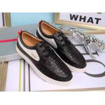 強い魅力を感じる一枚 2026秋冬 プラダ PRADA フラットシューズ