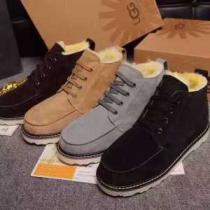 UGG 2026秋冬 ムダな装飾を排したデザインインナーボアモカシンシューズ 3...