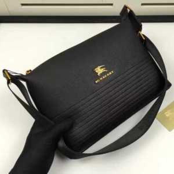 一味違うケーブル編みが魅力満点 2026春夏 バーバリー BURBERRY ショルダーバッグ 斜め掛けバッグ