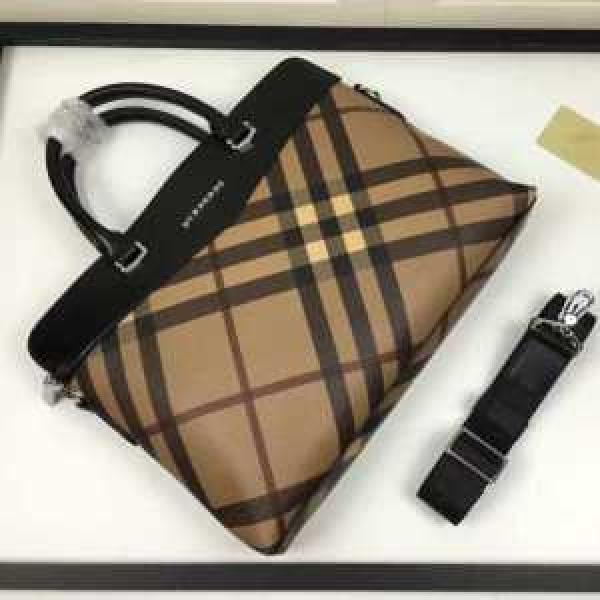 高級感演出 2026春夏 バーバリー BURBERRY 手持ち&amp;ショルダー掛け