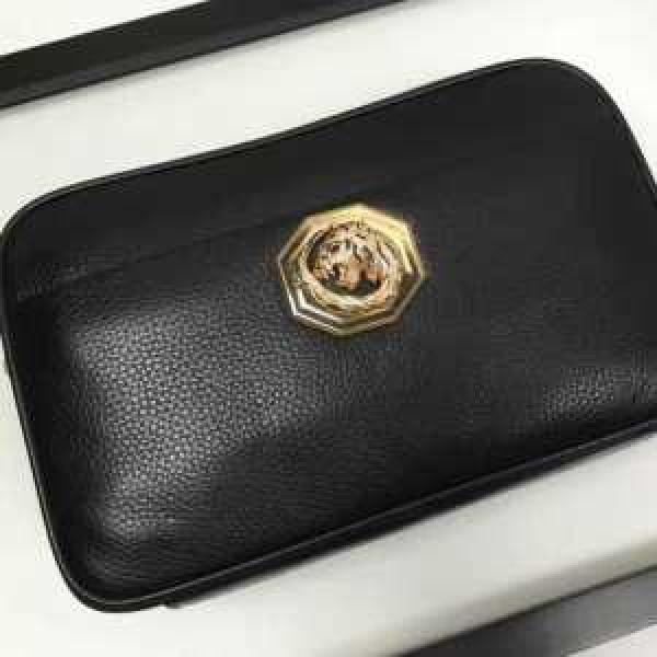 重宝するアイテム カルティエ CARTIER 上質な革の風合いビジネスケース