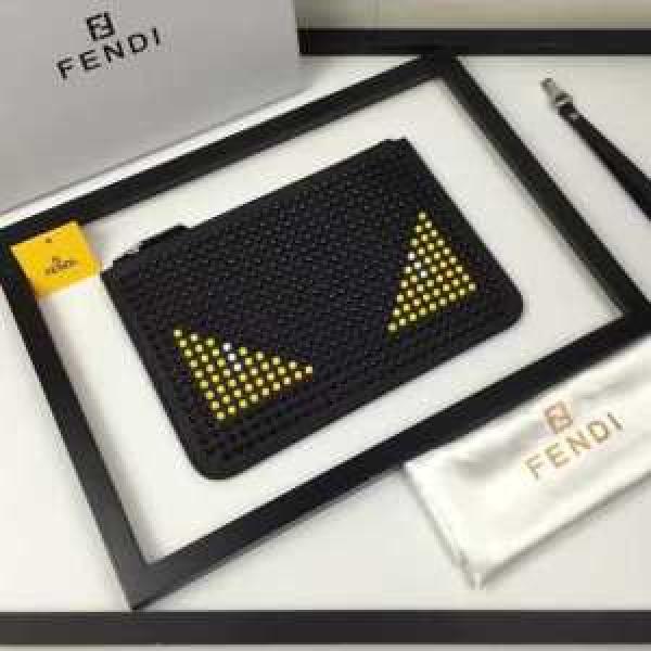 スタイリッシュな印象 2026春夏 フェンディ FENDI ビジネスケース