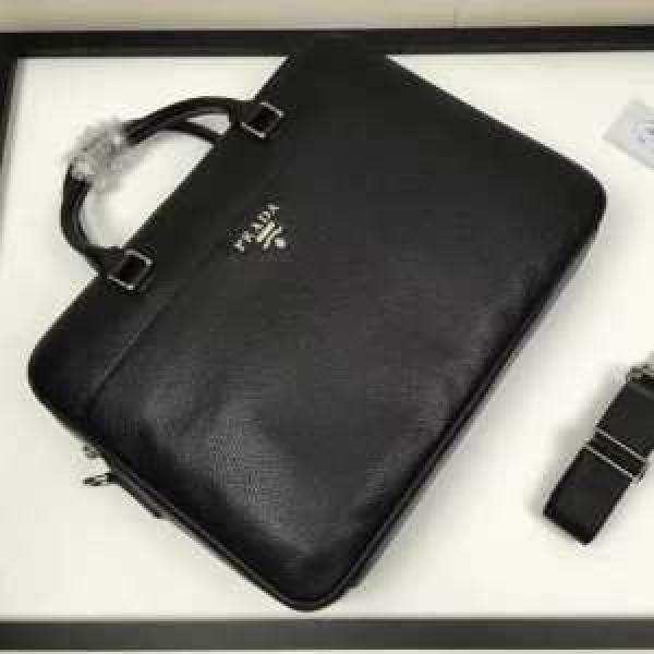 2026春夏 上品な輝きを放つ形 プラダ PRADA 手持ち&ショルダー掛け