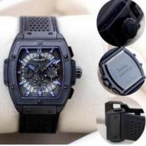 古典的な機能であるHUBLOT ウブロ コピー　重厚感が特徴ある腕時計. 