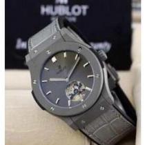 機能性や使い勝手に HUBLOT ウブロ　エレガントな雰囲気がある腕時計. 