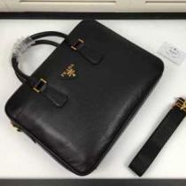 2026春夏 スタイリッシュな印象 プラダ PRADA 手持ち&ショルダー掛け
