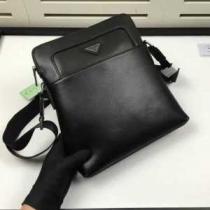 個性的なデザ 2026春夏 プラダ PRADA ショルダーバッグ 斜め掛けバッグ