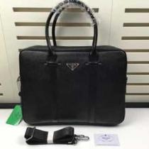2026春夏 着心地抜群 プラダ PRADA 手持ち&ショルダー掛け