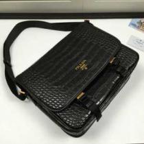 希少価値大！ 2026春夏 プラダ PRADA ショルダーバッグ 斜め掛けバッグ