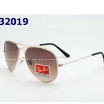 上品に仕上げてくれるRAYBAN レイバンコピー　 細部まで気の回るサングラス.