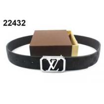 上品な輝きを放つ形 2026春夏 ルイ ヴィトン LOUIS VUITTON ベ...
