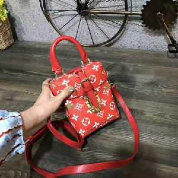 2026新作気軽に持てる存在感のある ルイ ヴィトン LOUIS VUITTON 手持ち&ショルダー掛け