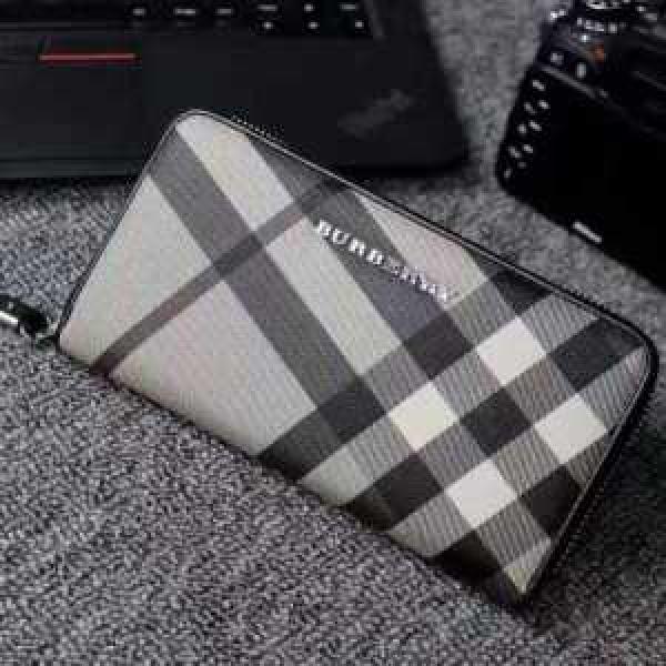 SALE開催 バーバリー偽物 BURBERRY 高い便利性ある長財布