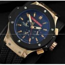 美しく魅せるHublotウブロ  6針クロノグラフ 日付表示機能性あるメンズ腕時...