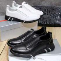 クラシカルな春夏 プラダ PRADA フィット感を向上　ランニングシューズ 2色...