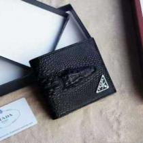 おすすめ/オススメ  プラダスーパーコピー PRADA 独特な光沢が生まれる財布