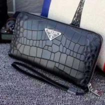 高級感を引き立てる 2026春夏 プラダ PRADA 財布