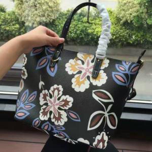 2026 ハンドバッグ トリーバーチ TORY BURCH 肌触りのいい 