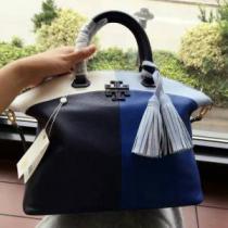 ハンドバッグ 2色選択可  2026新作 大人の個性を。トリーバーチ TORY BURCH