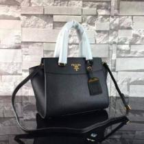 多色選択可 手持ち&ショルダー掛け プラダ PRADA 2026新作 愛らしさ抜...