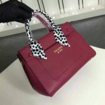 多色選択可 2026新作 個性的なデザイン ハンドバッグ PRADA プラダ