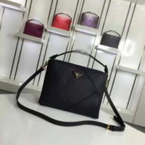 プラダ PRADA  2026新作 多色選択可  素敵 手持ち&ショルダー掛け