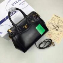 選べる極上 手持ち&ショルダー掛 け多色選択可 PRADA プラダ 