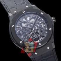 ランキング商品 2026春夏 HUBLOT 男性用腕時計 3色可選 透かし彫りムーブメント