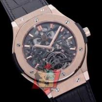 ランキング商品 2026春夏 HUBLOT 男性用腕時計 3色可選 透かし彫りムーブメント