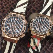 人気雑誌掲載 2026春夏 ウブロ HUBLOT 恋人腕時計 3色可選 ラバー