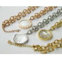 神聖な雰囲気を感じさせるBVLGARI ブルガリ ネックレス、ペンダントトップ、...