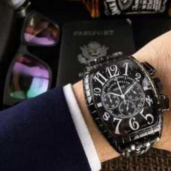 長く愛されているフランクミュラー FRANCK MULLER6針クロノグラフ日付表示フランクミュラー 時計 コピー