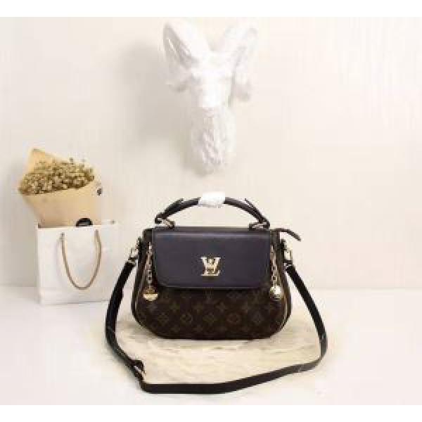 ショルダーバッグ2026-2026春夏季超人気ルイ ヴィトン LOUIS VUITTON 3色選択可
