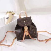HOT2026欧米韓流/雑誌 ルイ ヴィトン LOUIS VUITTON リュック、バックパック 2色選択可
