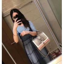 高級感を備えている2026 フェンディ FENDI 手持ち&ショルダー掛け