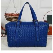 憧れの高級ブランドスーパー コピー ボッテガ　BOTTEGA VENETA 存在感が高いバッグ