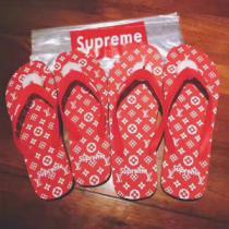 男女兼用 スタイリッシュな印象 LVsupreme 2026新作 優しい履き心地