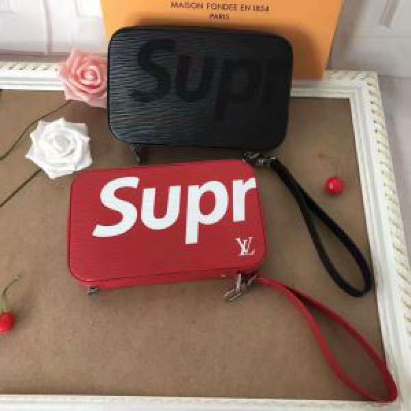 品質保証100%新品 SUPREME男女兼用2026新款  ポーチ 2色可選抜群の雰囲気が作れる!