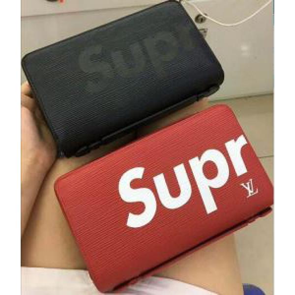 SALE!今季 爆買い2026 SUPREME一味違うケーブル編みが魅力満点ポーチ 2色可選