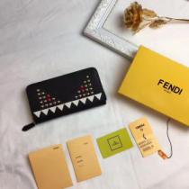 2026新款 スマートウォレット HOT大得価 フェンディ FENDI上質 大人...